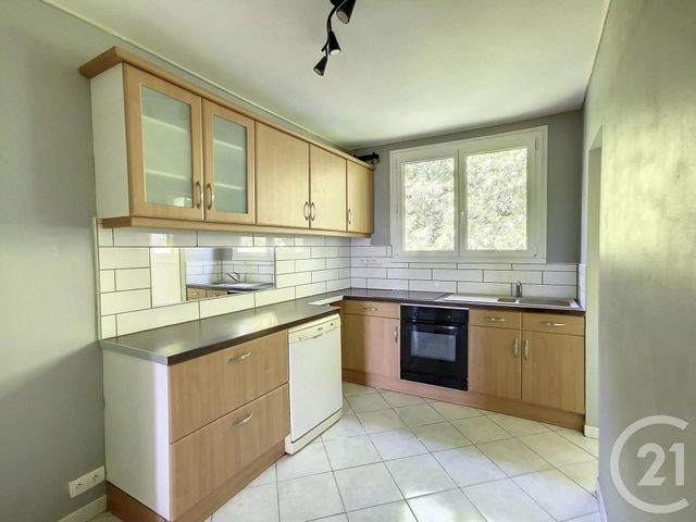 Appartement F3 à vendre - 3 pièces - 67.59 m2 - SOCHAUX - 25 - FRANCHE-COMTE - Century 21 Agence De La Gare