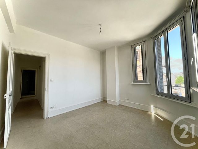 Afficher la photo en grand Appartement F3 à louer - 3 pièces - 56.85 m2 - MONTBELIARD - 25 - FRANCHE-COMTE - Century 21 Agence De La Gare