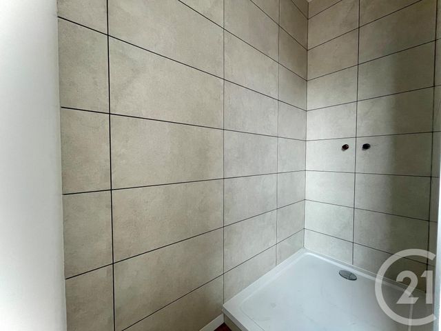 Appartement F4 à louer - 4 pièces - 74.0 m2 - MONTBELIARD - 25 - FRANCHE-COMTE - Century 21 Agence De La Gare Appartement F4 à louer - 4 pièces - 74.0 m2 - MONTBELIARD - 25 - FRANCHE-COMTE - Century 21 Agence De La Gare
