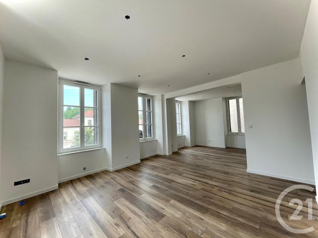 Appartement F4 à louer - 4 pièces - 74.0 m2 - MONTBELIARD - 25 - FRANCHE-COMTE - Century 21 Agence De La Gare Appartement F4 à louer - 4 pièces - 74.0 m2 - MONTBELIARD - 25 - FRANCHE-COMTE - Century 21 Agence De La Gare
