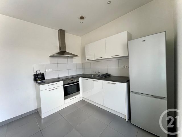 Appartement F3 à louer - 3 pièces - 55.0 m2 - MONTBELIARD - 25 - FRANCHE-COMTE - Century 21 Agence De La Gare Appartement F3 à louer - 3 pièces - 55.0 m2 - MONTBELIARD - 25 - FRANCHE-COMTE - Century 21 Agence De La Gare