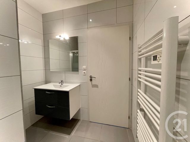 Appartement F3 à louer - 3 pièces - 55.0 m2 - MONTBELIARD - 25 - FRANCHE-COMTE - Century 21 Agence De La Gare Appartement F3 à louer - 3 pièces - 55.0 m2 - MONTBELIARD - 25 - FRANCHE-COMTE - Century 21 Agence De La Gare