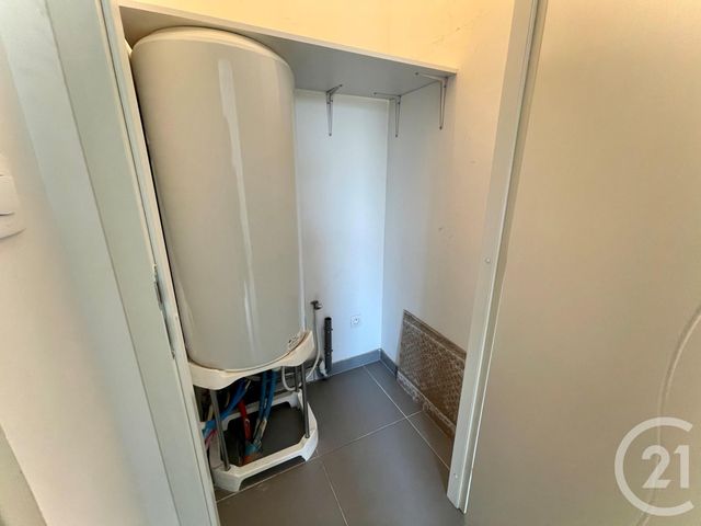 Appartement F3 à louer - 3 pièces - 55.0 m2 - MONTBELIARD - 25 - FRANCHE-COMTE - Century 21 Agence De La Gare Appartement F3 à louer - 3 pièces - 55.0 m2 - MONTBELIARD - 25 - FRANCHE-COMTE - Century 21 Agence De La Gare