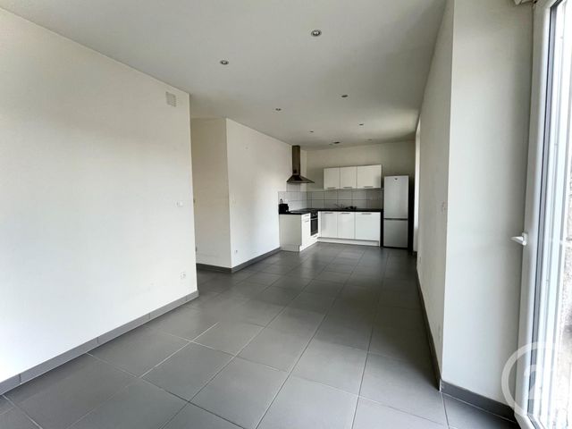 Appartement F3 à louer - 3 pièces - 55.0 m2 - MONTBELIARD - 25 - FRANCHE-COMTE - Century 21 Agence De La Gare Appartement F3 à louer - 3 pièces - 55.0 m2 - MONTBELIARD - 25 - FRANCHE-COMTE - Century 21 Agence De La Gare