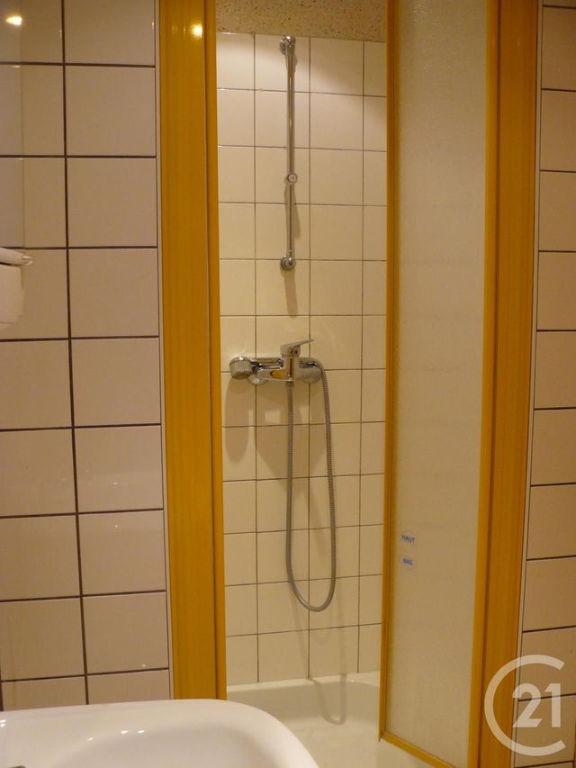 Studio à louer - 1 pièce - 21.38 m2 - MONTBELIARD - 25 - FRANCHE-COMTE - Century 21 Agence De La Gare Studio à louer - 1 pièce - 21.38 m2 - MONTBELIARD - 25 - FRANCHE-COMTE - Century 21 Agence De La Gare