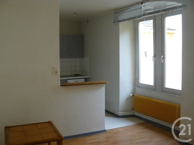 Studio à louer - 1 pièce - 21.38 m2 - MONTBELIARD - 25 - FRANCHE-COMTE - Century 21 Agence De La Gare Studio à louer - 1 pièce - 21.38 m2 - MONTBELIARD - 25 - FRANCHE-COMTE - Century 21 Agence De La Gare