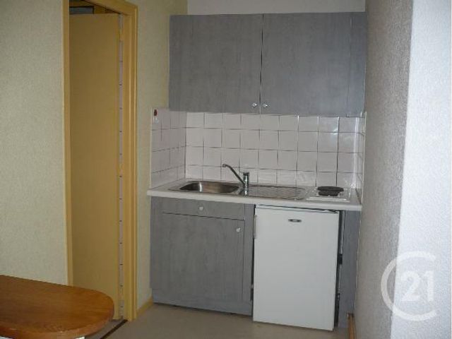 Studio à louer - 1 pièce - 21.38 m2 - MONTBELIARD - 25 - FRANCHE-COMTE - Century 21 Agence De La Gare Studio à louer - 1 pièce - 21.38 m2 - MONTBELIARD - 25 - FRANCHE-COMTE - Century 21 Agence De La Gare