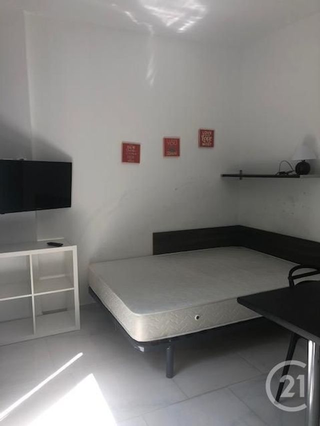 Studio à louer - 1 pièce - 19.0 m2 - MONTBELIARD - 25 - FRANCHE-COMTE - Century 21 Agence De La Gare Studio à louer - 1 pièce - 19.0 m2 - MONTBELIARD - 25 - FRANCHE-COMTE - Century 21 Agence De La Gare