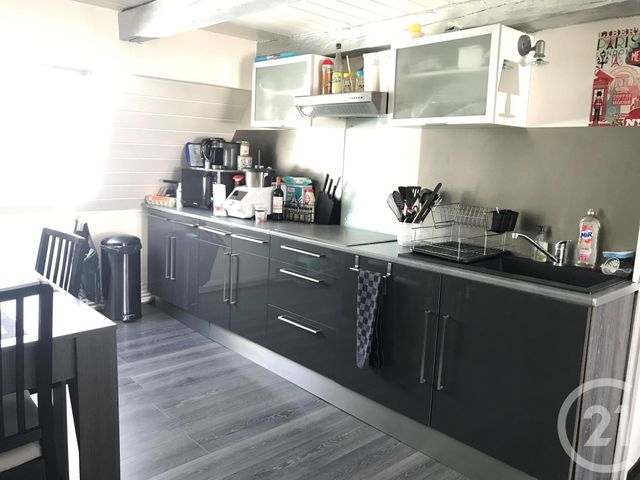 Appartement F3 à louer - 3 pièces - 47.0 m2 - DELLE - 90 - FRANCHE-COMTE - Century 21 Agence De La Gare Appartement F3 à louer - 3 pièces - 47.0 m2 - DELLE - 90 - FRANCHE-COMTE - Century 21 Agence De La Gare