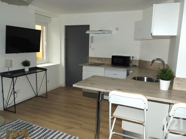 Studio à louer - 1 pièce - 20.0 m2 - MONTBELIARD - 25 - FRANCHE-COMTE - Century 21 Agence De La Gare Studio à louer - 1 pièce - 20.0 m2 - MONTBELIARD - 25 - FRANCHE-COMTE - Century 21 Agence De La Gare