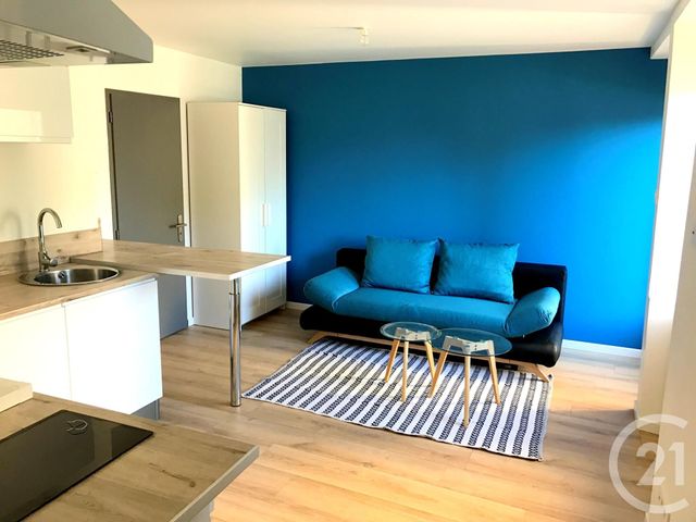 Studio à louer - 1 pièce - 20.0 m2 - MONTBELIARD - 25 - FRANCHE-COMTE - Century 21 Agence De La Gare Studio à louer - 1 pièce - 20.0 m2 - MONTBELIARD - 25 - FRANCHE-COMTE - Century 21 Agence De La Gare