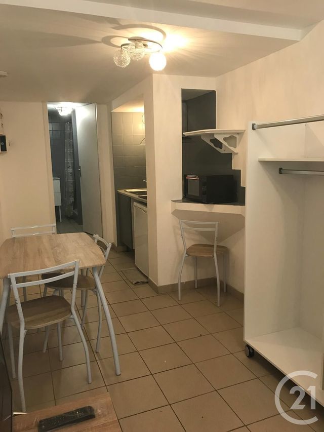 Appartement F1 à louer - 1 pièce - 17.0 m2 - MONTBELIARD - 25 - FRANCHE-COMTE - Century 21 Agence De La Gare Appartement F1 à louer - 1 pièce - 17.0 m2 - MONTBELIARD - 25 - FRANCHE-COMTE - Century 21 Agence De La Gare