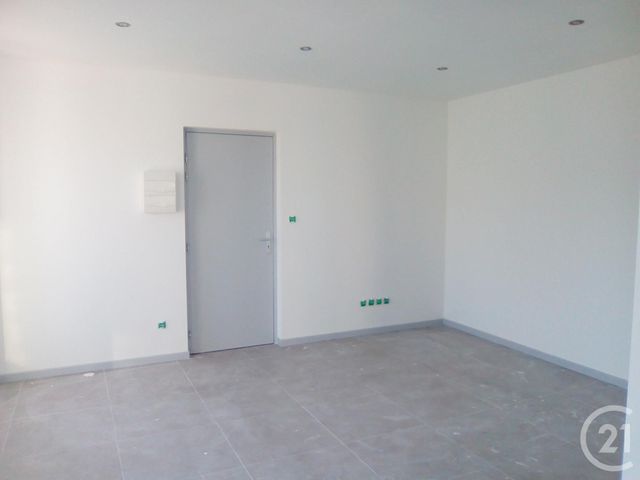 Studio à louer - 1 pièce - 25.17 m2 - MONTBELIARD - 25 - FRANCHE-COMTE - Century 21 Agence De La Gare Studio à louer - 1 pièce - 25.17 m2 - MONTBELIARD - 25 - FRANCHE-COMTE - Century 21 Agence De La Gare