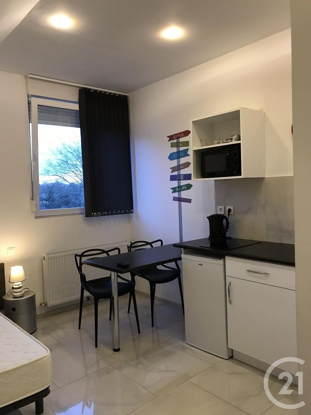 Studio à louer - 1 pièce - 18.0 m2 - MONTBELIARD - 25 - FRANCHE-COMTE - Century 21 Agence De La Gare Studio à louer - 1 pièce - 18.0 m2 - MONTBELIARD - 25 - FRANCHE-COMTE - Century 21 Agence De La Gare