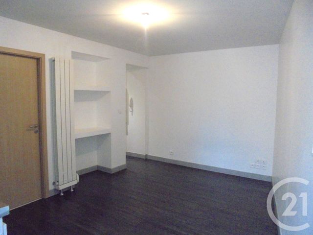 Studio à louer - 1 pièce - 18.0 m2 - MONTBELIARD - 25 - FRANCHE-COMTE - Century 21 Agence De La Gare Studio à louer - 1 pièce - 18.0 m2 - MONTBELIARD - 25 - FRANCHE-COMTE - Century 21 Agence De La Gare