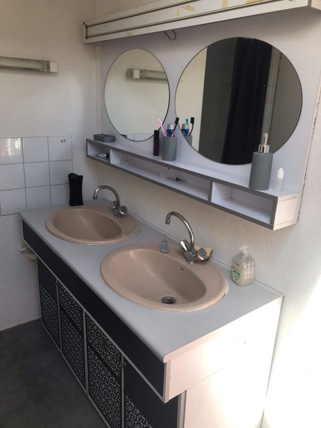 Afficher la photo en grand Appartement F2 à louer - 2 pièces - 45.0 m2 - COLOMBIER FONTAINE - 25 - FRANCHE-COMTE - Century 21 Agence De La Gare