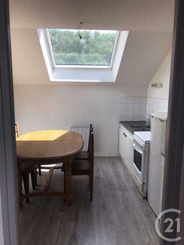Afficher la photo en grand Appartement F2 à louer - 2 pièces - 45.0 m2 - COLOMBIER FONTAINE - 25 - FRANCHE-COMTE - Century 21 Agence De La Gare