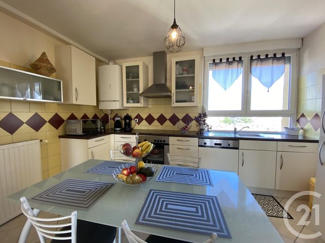 Afficher la photo en grand Appartement F4 à vendre - 4 pièces - 60.11 m2 - SOCHAUX - 25 - FRANCHE-COMTE - Century 21 Agence De La Gare