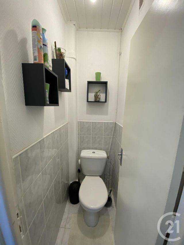 Afficher la photo en grand Appartement F4 à vendre - 4 pièces - 60.11 m2 - SOCHAUX - 25 - FRANCHE-COMTE - Century 21 Agence De La Gare