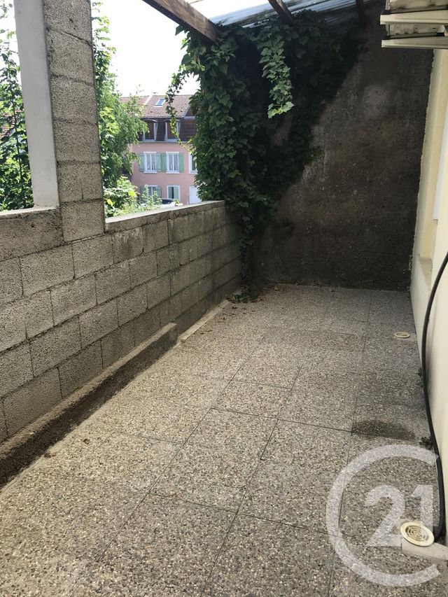Afficher la photo en grand Appartement F2 à louer - 2 pièces - 35.5 m2 - MONTBELIARD - 25 - FRANCHE-COMTE - Century 21 Agence De La Gare