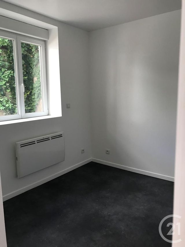 Afficher la photo en grand Appartement F2 à louer - 2 pièces - 35.5 m2 - MONTBELIARD - 25 - FRANCHE-COMTE - Century 21 Agence De La Gare