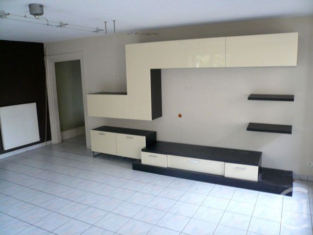 Afficher la photo en grand Appartement F2 à louer - 2 pièces - 66.39 m2 - MONTBELIARD - 25 - FRANCHE-COMTE - Century 21 Agence De La Gare