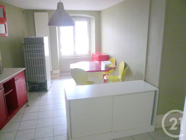 Afficher la photo en grand Appartement F2 à louer - 2 pièces - 66.39 m2 - MONTBELIARD - 25 - FRANCHE-COMTE - Century 21 Agence De La Gare
