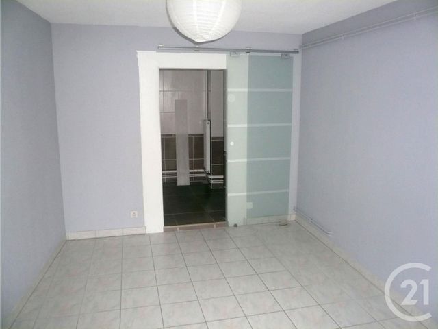 Afficher la photo en grand Appartement F2 à louer - 2 pièces - 66.39 m2 - MONTBELIARD - 25 - FRANCHE-COMTE - Century 21 Agence De La Gare