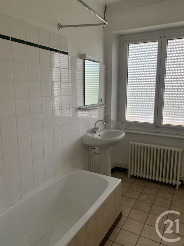 Afficher la photo en grand Appartement F4 à vendre - 4 pièces - 83.0 m2 - BELFORT - 90 - FRANCHE-COMTE - Century 21 Agence De La Gare