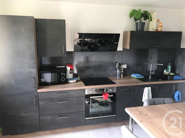 Afficher la photo en grand Appartement F3 à louer - 3 pièces - 73.0 m2 - VIEUX CHARMONT - 25 - FRANCHE-COMTE - Century 21 Agence De La Gare