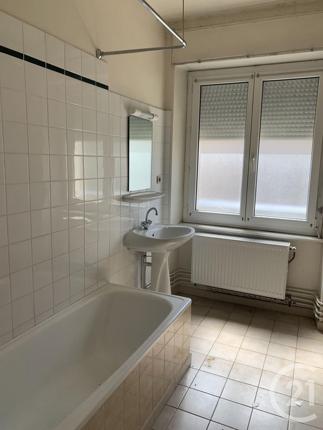Afficher la photo en grand Appartement F3 à vendre - 3 pièces - 67.0 m2 - BELFORT - 90 - FRANCHE-COMTE - Century 21 Agence De La Gare