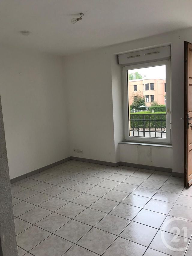 Afficher la photo en grand Appartement F1 à louer - 1 pièce - 27.23 m2 - MANDEURE - 25 - FRANCHE-COMTE - Century 21 Agence De La Gare