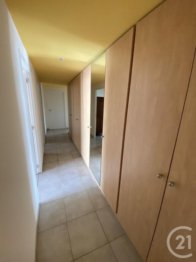 Afficher la photo en grand Appartement F5 à vendre - 5 pièces - 121.81 m2 - MONTBELIARD - 25 - FRANCHE-COMTE - Century 21 Agence De La Gare