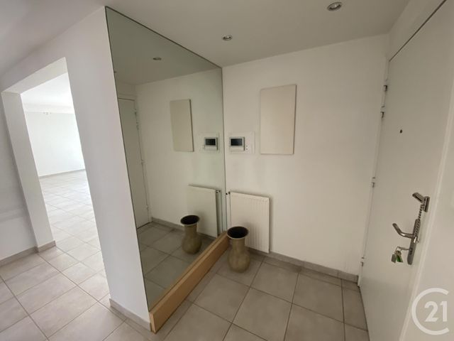 Afficher la photo en grand Appartement F5 à vendre - 5 pièces - 121.81 m2 - MONTBELIARD - 25 - FRANCHE-COMTE - Century 21 Agence De La Gare