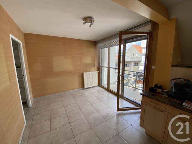 Afficher la photo en grand Appartement F5 à vendre - 5 pièces - 121.81 m2 - MONTBELIARD - 25 - FRANCHE-COMTE - Century 21 Agence De La Gare