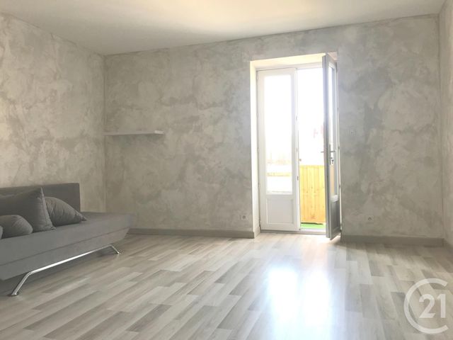 Afficher la photo en grand Appartement F2 à louer - 2 pièces - 50.7 m2 - MONTBELIARD - 25 - FRANCHE-COMTE - Century 21 Agence De La Gare