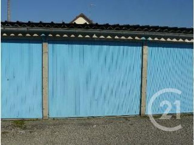 Afficher la photo en grand parking à louer - 14.0 m2 - MONTBELIARD - 25 - FRANCHE-COMTE - Century 21 Agence De La Gare