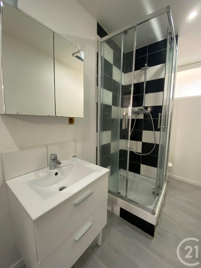 Afficher la photo en grand Appartement F2 à louer - 2 pièces - 39.81 m2 - MONTBELIARD - 25 - FRANCHE-COMTE - Century 21 Agence De La Gare