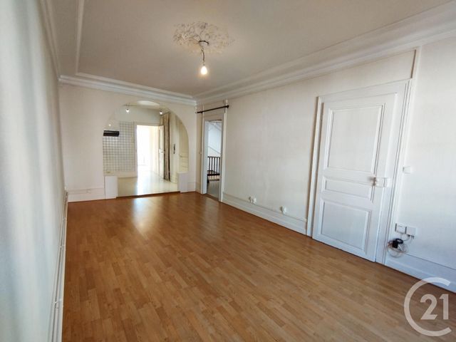 Appartement F3 à louer - 3 pièces - 78.0 m2 - MONTBELIARD - 25 - FRANCHE-COMTE - Century 21 Agence De La Gare