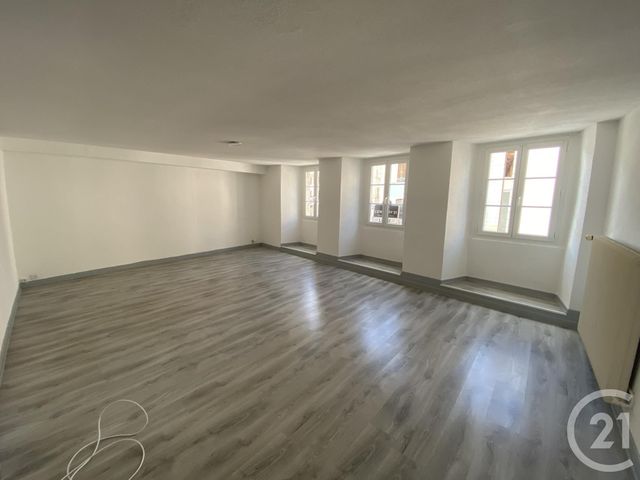 Appartement F4 à louer - 4 pièces - 104.0 m2 - DELLE - 90 - FRANCHE-COMTE - Century 21 Agence De La Gare