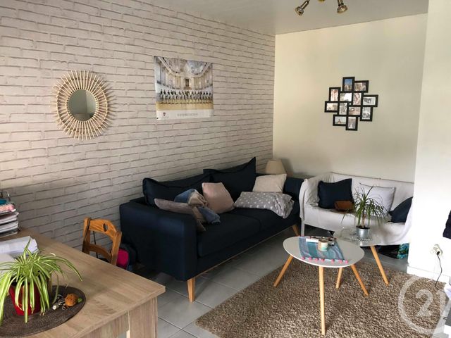 Appartement F2 à louer - 2 pièces - 45.0 m2 - STE SUZANNE - 25 - FRANCHE-COMTE - Century 21 Agence De La Gare