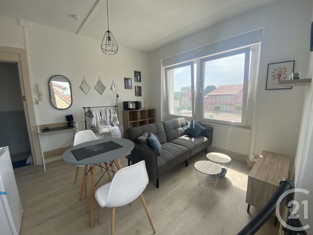 Chambre à louer - 1 pièce - 20.0 m2 - SOCHAUX - 25 - FRANCHE-COMTE - Century 21 Agence De La Gare