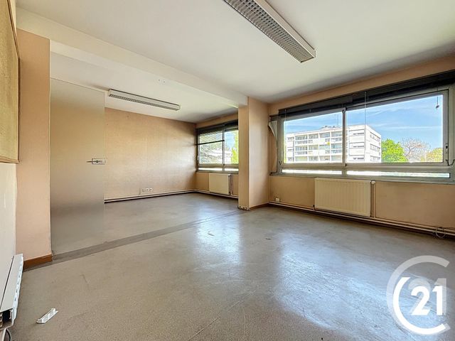 Appartement Local à vendre - 18 pièces - 441.0 m2 - MONTBELIARD - 25 - FRANCHE-COMTE - Century 21 Agence De La Gare