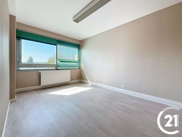 Appartement Local à vendre - 18 pièces - 441.0 m2 - MONTBELIARD - 25 - FRANCHE-COMTE - Century 21 Agence De La Gare