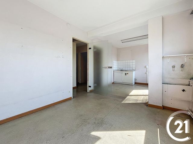 Appartement Local à vendre - 18 pièces - 441.0 m2 - MONTBELIARD - 25 - FRANCHE-COMTE - Century 21 Agence De La Gare