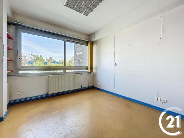 Appartement Local à vendre - 18 pièces - 441.0 m2 - MONTBELIARD - 25 - FRANCHE-COMTE - Century 21 Agence De La Gare