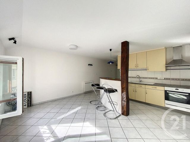 Appartement F2 à louer - 2 pièces - 48.0 m2 - MONTBELIARD - 25 - FRANCHE-COMTE - Century 21 Agence De La Gare