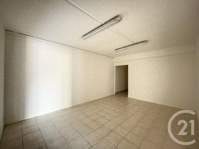 Appartement Local à louer - 1 pièce - 130.0 m2 - AUDINCOURT - 25 - FRANCHE-COMTE - Century 21 Agence De La Gare