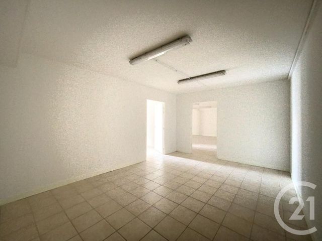 Appartement Local à louer - 1 pièce - 130.0 m2 - AUDINCOURT - 25 - FRANCHE-COMTE - Century 21 Agence De La Gare