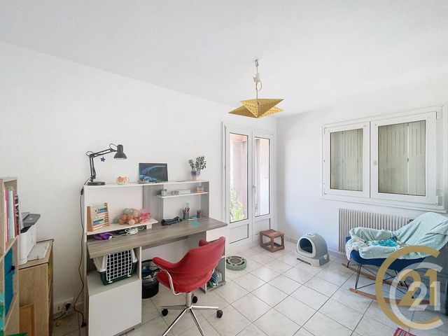 Appartement F3 à vendre - 3 pièces - 55.75 m2 - SOCHAUX - 25 - FRANCHE-COMTE - Century 21 Agence De La Gare